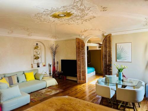 Old town, experience out of time