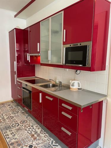 Apartment Flora Lobkovic