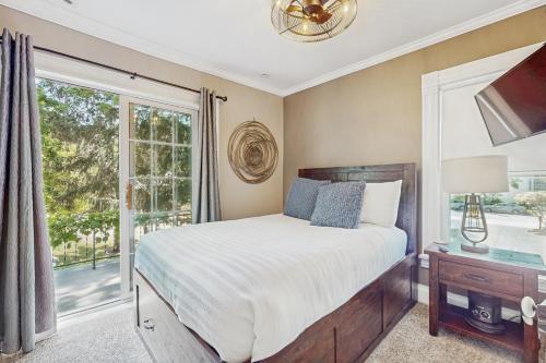 Ένα ή περισσότερα κρεβάτια σε δωμάτιο στο Ivy Manor