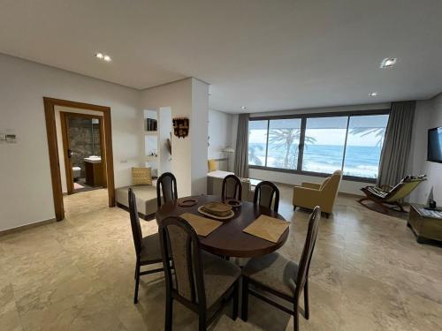 Χώρος καθιστικού στο Mahdia apartment with sea view