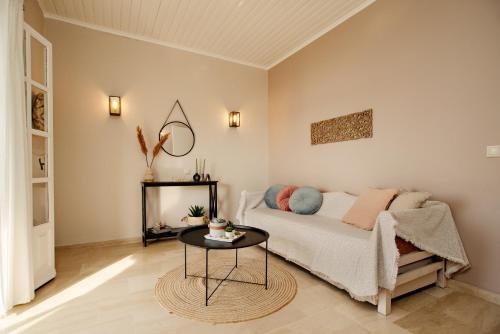 Armonia Apartments