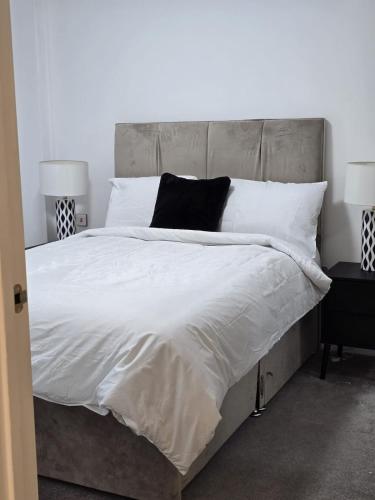 Mega9 Luxury 2Bedrooms Apartment - 2Baths, 2Toilets photo 3