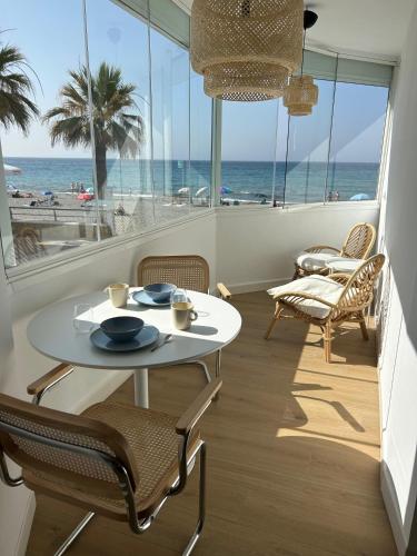 Seashore Apartment - Apartamento a la orilla del mar en Nerja