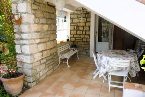 Apartment with garden 600 metres from the sea