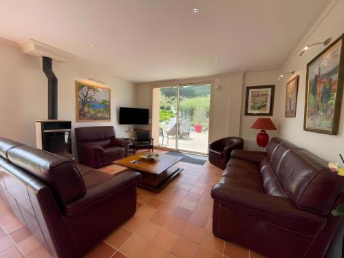 Barn in Sarthe with Private Heated Pool