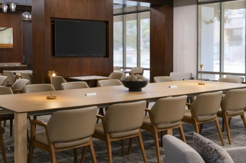 a conference room with a large table and chairs at Residence Inn by Marriott Los Angeles Pasadena/Old Town in Pasadena