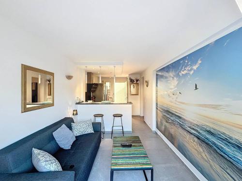 Charmant T2 avec Terrasse, Climatisation et Parking à Saint-Cyr-sur-Mer - FR-1-770-51