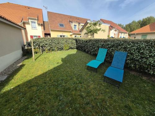 Photo de la galerie de l'établissement Charmante maison avec jardin à Merlimont, 5 couchages - FR-1-672-40, à Merlimont