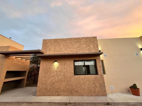 Das Gebäude in dem sich die Ferienwohnung befindet