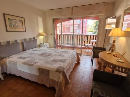 Appartement 3 pièces avec piscine et parking à Sainte-Maxime