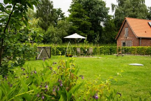 Zahrada ubytování Idyllic Country House Between Hamburg And Berlin