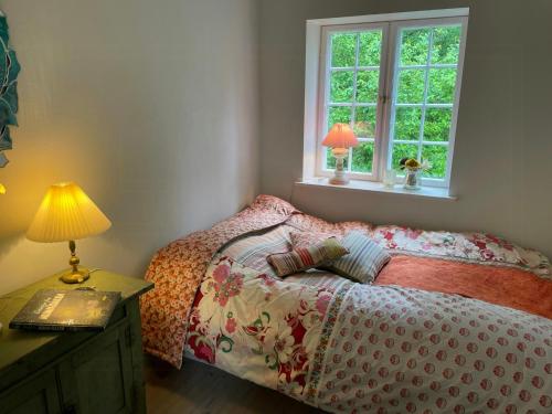 Katil atau katil-katil dalam bilik di Historic And Outstanding Summer House In Rørvig