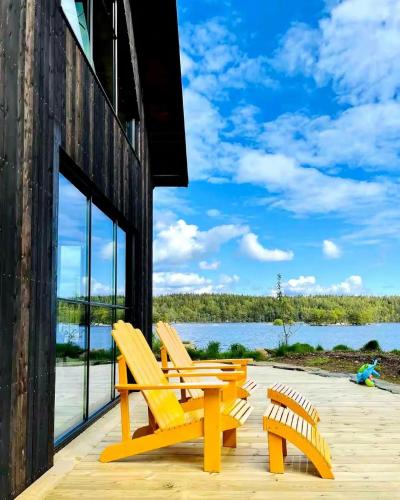 リラムにあるPrivate Cabin By The Lake With Private Pierのギャラリーの写真