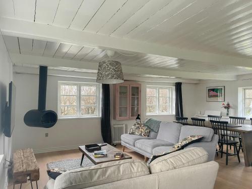 Χώρος καθιστικού στο Immersion In Timber Frame House On Southwest Funen
