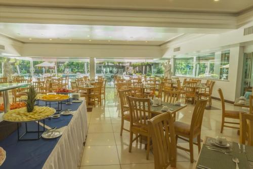 Restaurace v ubytování Hotel Atlântico Búzios Convention