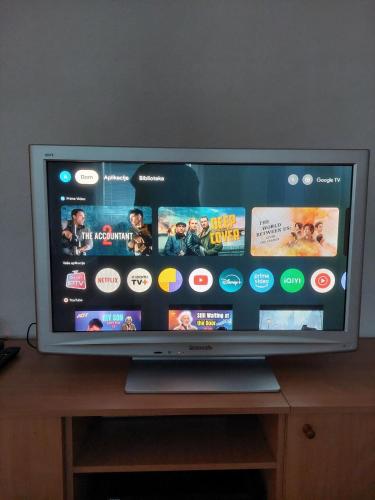 TV a/nebo společenská místnost v ubytování Apartman 10