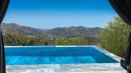 Üldine mäevaade või majutusasutusest El Solitaire-Luxurious villa-Infinity salt water pool-Sea views-Jacuzzi pildistatud vaade