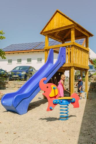 Zona de juegos infantil en Hotel Sixt