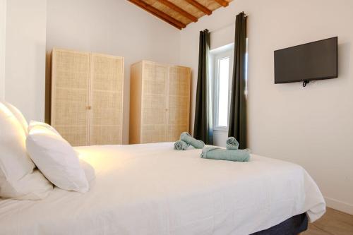 Lux PH Gem 3BR 200m palais and beach
