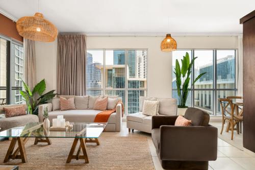 Downtown Gem, 1 BDR Apartment, Walk to Dubai Mall & Burj khalifa