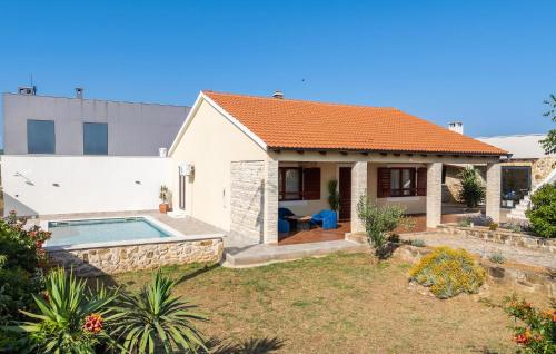 Lovely Home In Zagrad