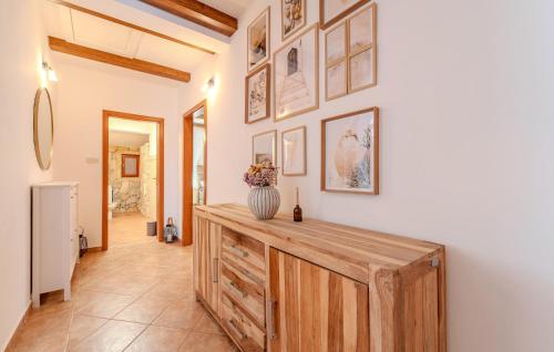 Gambar di galeri bagi Lovely Home In Zagrad di Zagrad