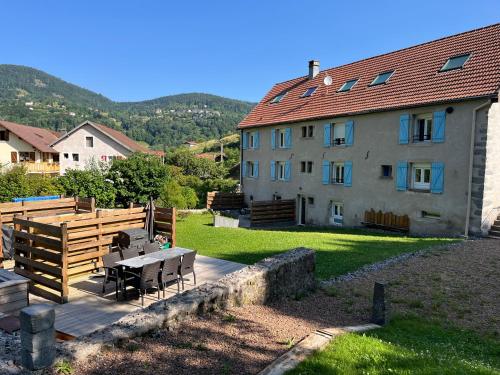 Nespecifikovaný výhled na hory nebo výhled na hory při pohledu z apartmánu