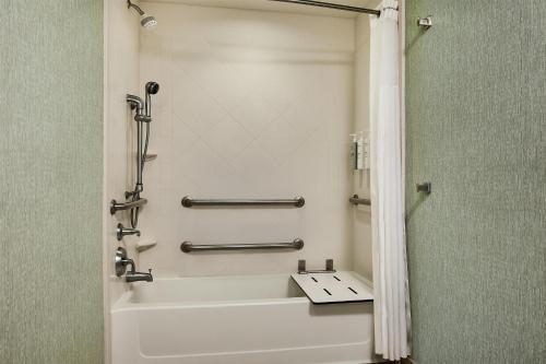 Hampton Inn & Suites Destin photo 37