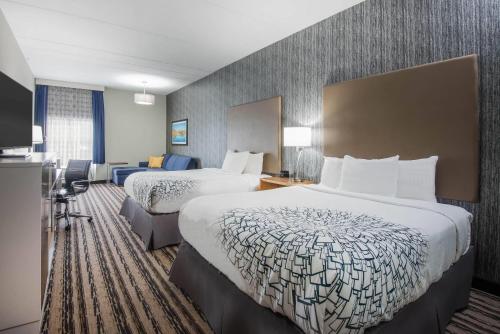 Katil atau katil-katil dalam bilik di La Quinta by Wyndham Buffalo Amherst