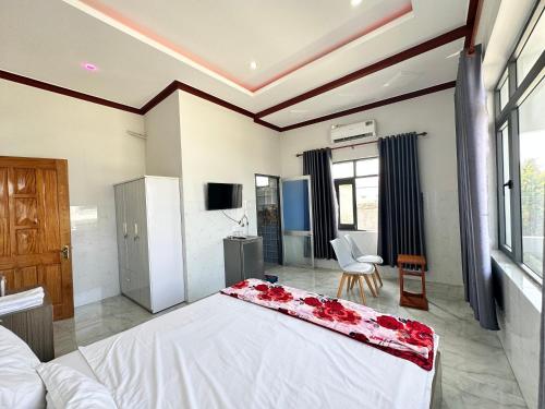 TV a/nebo společenská místnost v ubytování Ngọc Nga Hotel