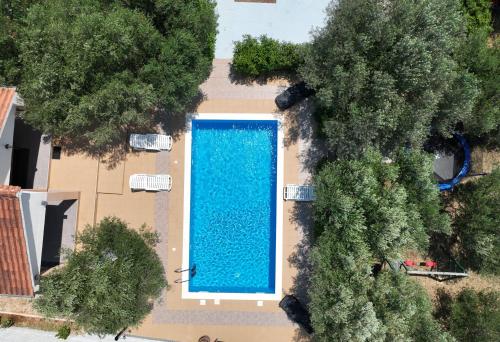 Olive Oasis With Private Pool