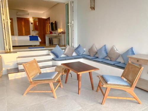 Ruang duduk di Purana Resort Koh Yao Noi - SHA Extra plus