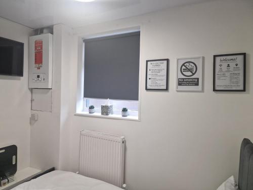 Μια τηλεόραση ή/και κέντρο ψυχαγωγίας στο Excellent Suite Room in Liverpool