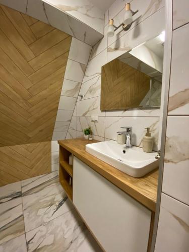 Ένα μπάνιο στο Apartament Pod Ostryszem