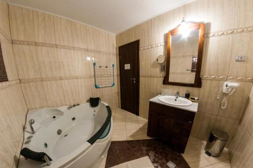 Ένα μπάνιο στο Hotel Boutique Shine