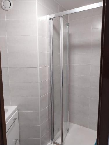 Ένα μπάνιο στο Appartement face à la mer