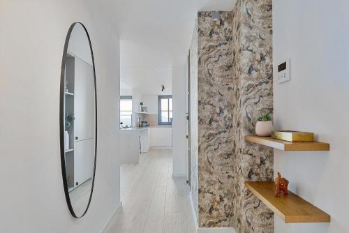 One 80 within walking distance to the sea