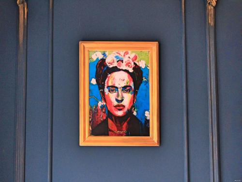 Gallery image of NovART Gallery & Sea Hotel Nz in Sumqayyt