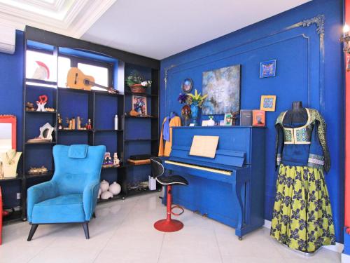 Gallery image of NovART Gallery & Sea Hotel Nz in Sumqayyt