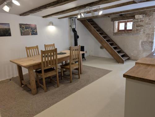 Φωτογραφία από το άλμπουμ του Home in Nanteuil-en-Vallée σε Nanteuil-en-Vallée