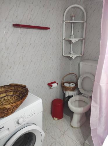 Ванная комната в Thanos House - Σπίτι στην εξοχή