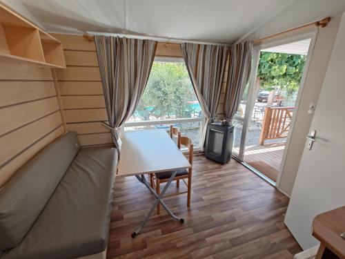 Χώρος καθιστικού στο Bellavista - Fishingcamp