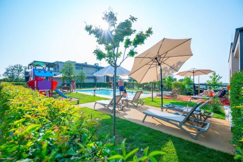 Сад в San Servolo Wellness Homes