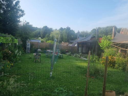 Jardín al aire libre en Gee is Sharing her home