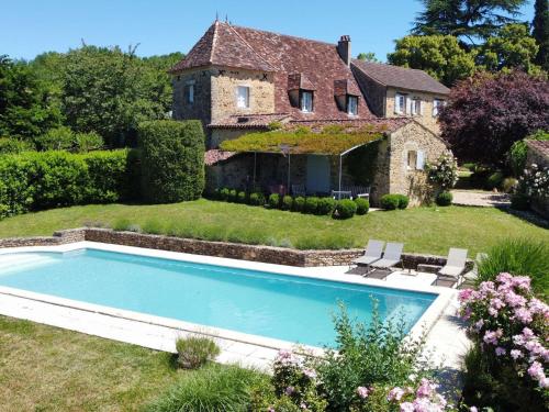 Maison de campagne avec piscine privée et parking à Sainte Alvère - FR-1-824-4
