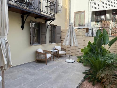 Sea Path V old town luxury Appartment steps to beach