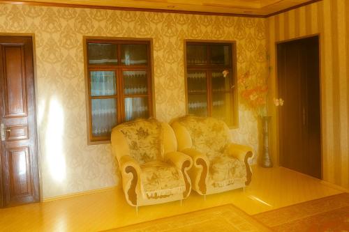Χώρος καθιστικού στο Ismayilli Pearl Family Stay