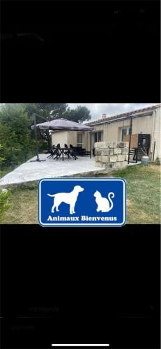 petit coin de paradis en camargue entre Aigues mortes et les saintes maries de la mer, animaux bienvenus