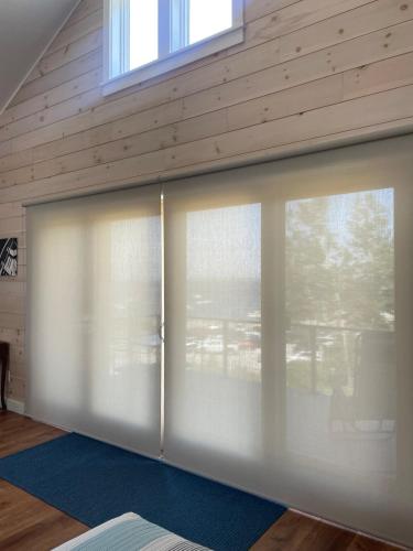 Imagen de la galería de Eco-friendly studio - ocean views, close to beach, en Lincolnville