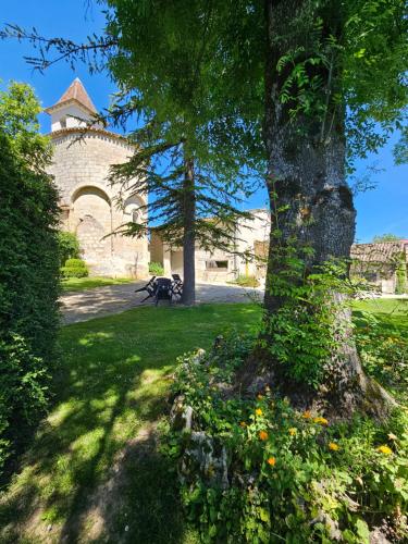 Photo de la galerie de l'établissement Charmant gîte au cœur du hameau de Gandoulès, à Montpezat-de-Quercy